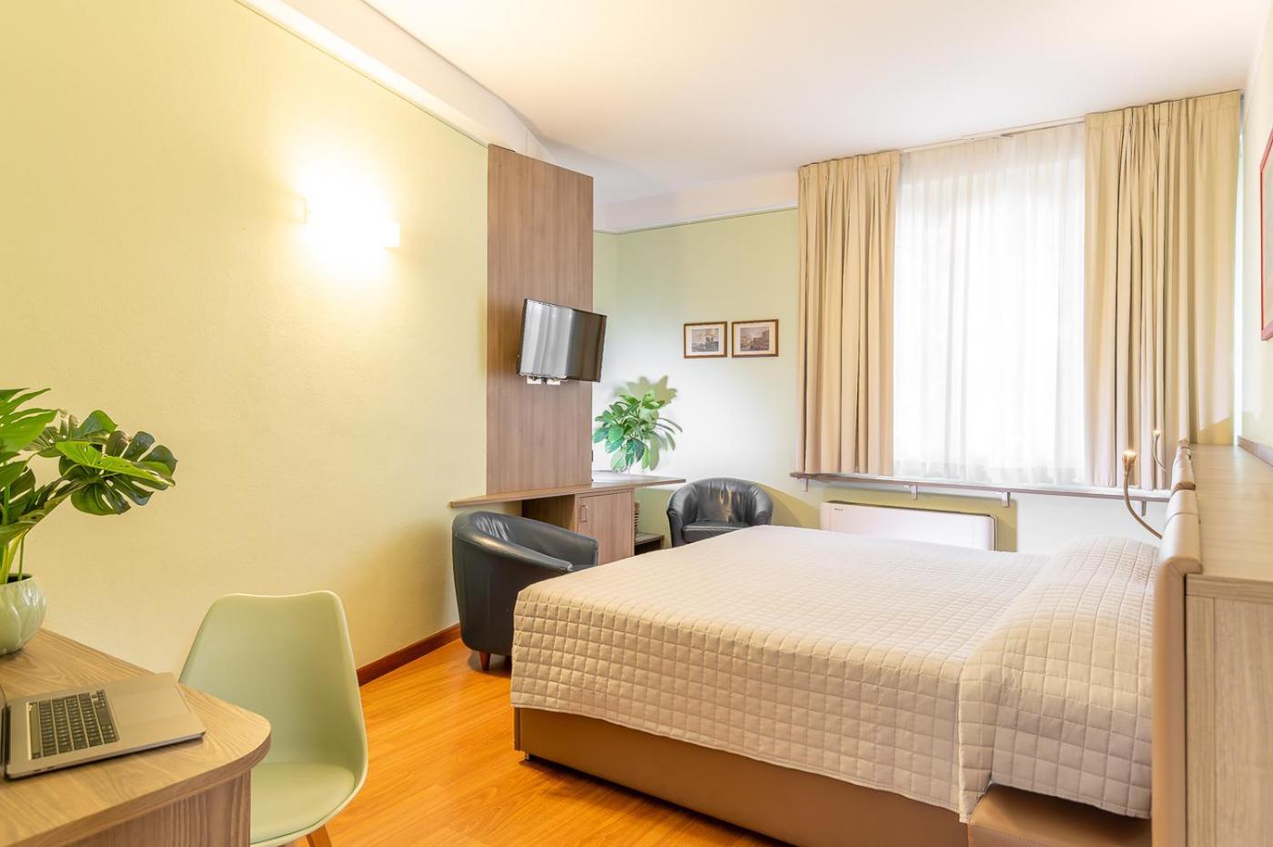 Hotel Zio Ίμολα Εξωτερικό φωτογραφία