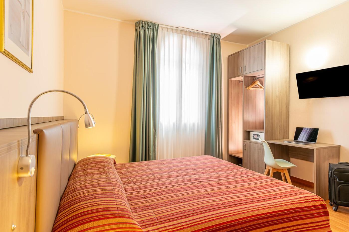 Hotel Zio Ίμολα Εξωτερικό φωτογραφία