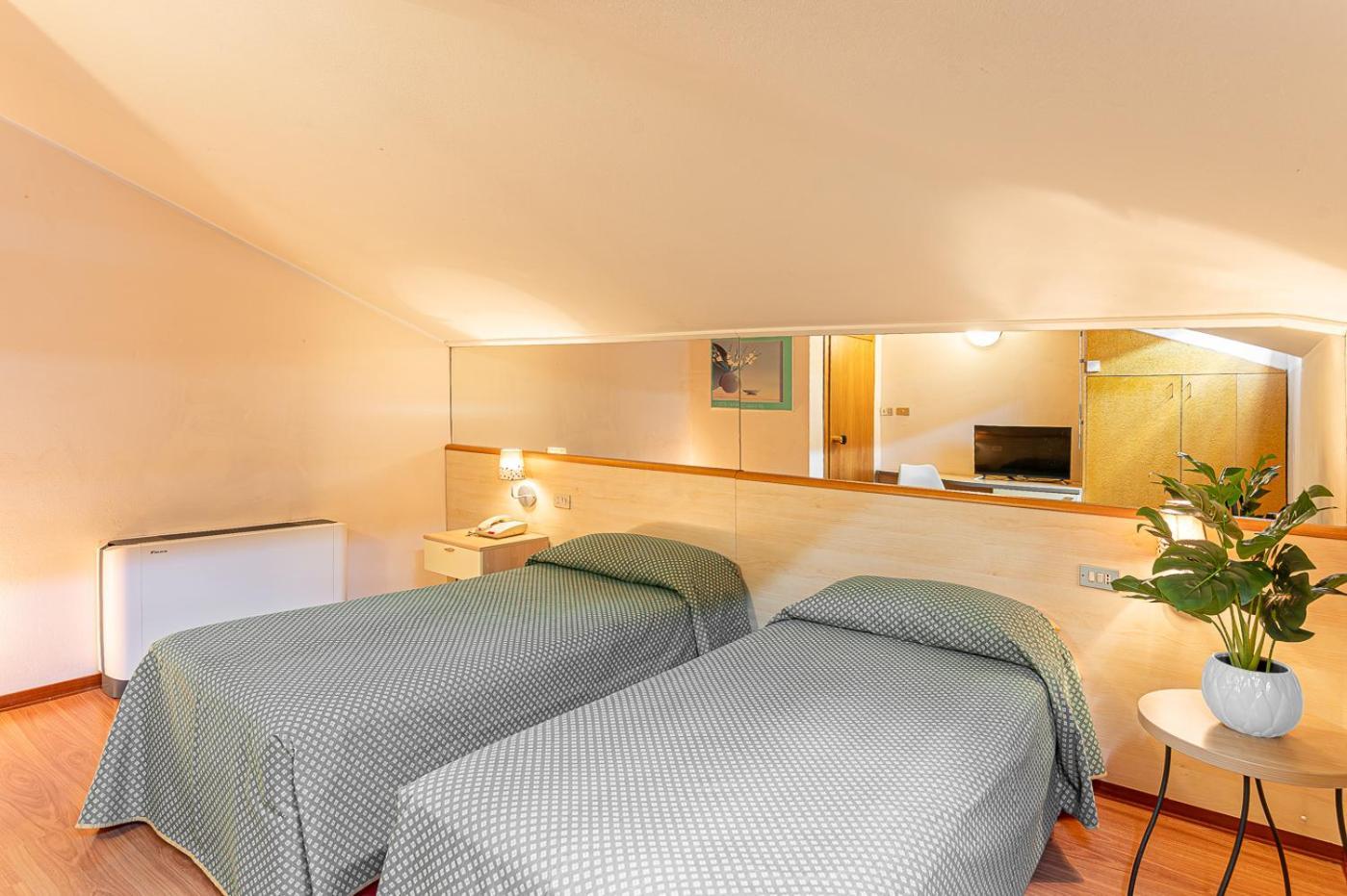 Hotel Zio Ίμολα Εξωτερικό φωτογραφία