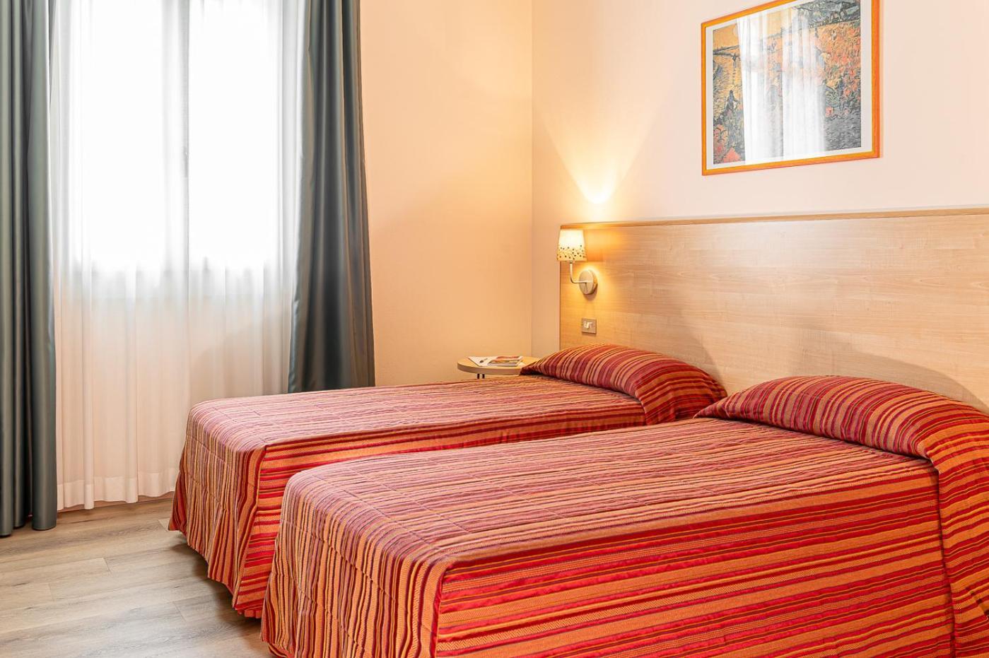 Hotel Zio Ίμολα Εξωτερικό φωτογραφία